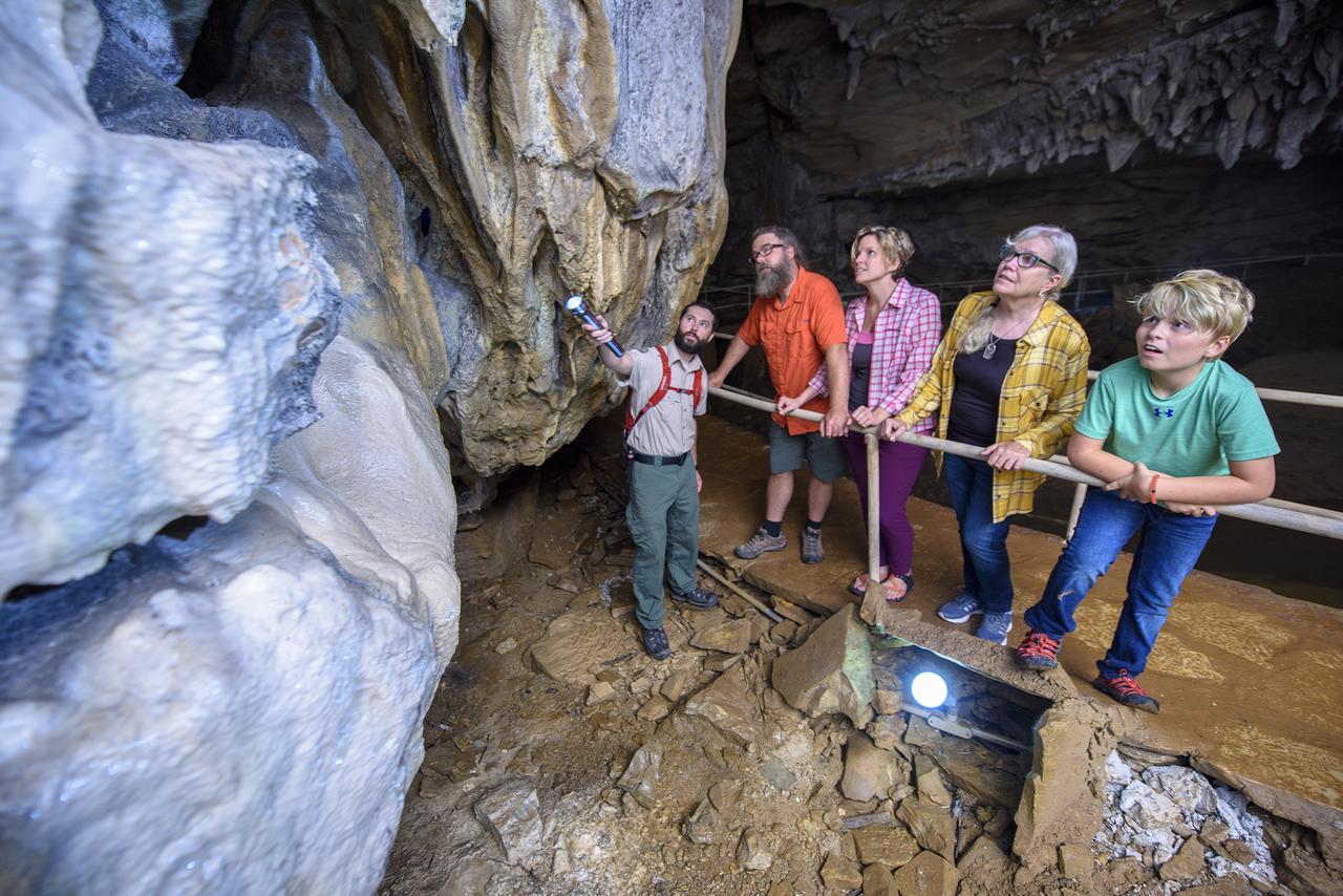 Carter Caves State Resort Park Olive Hill Buitenkant foto